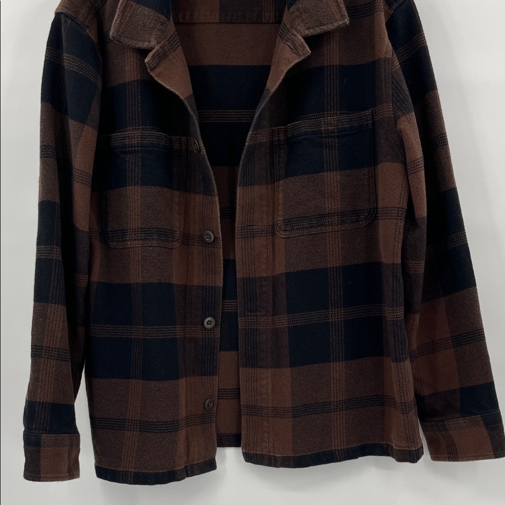 Madewell Men's Lightweight Plaid Shirt Jacket in Brown and Black - Picture 3 of 10